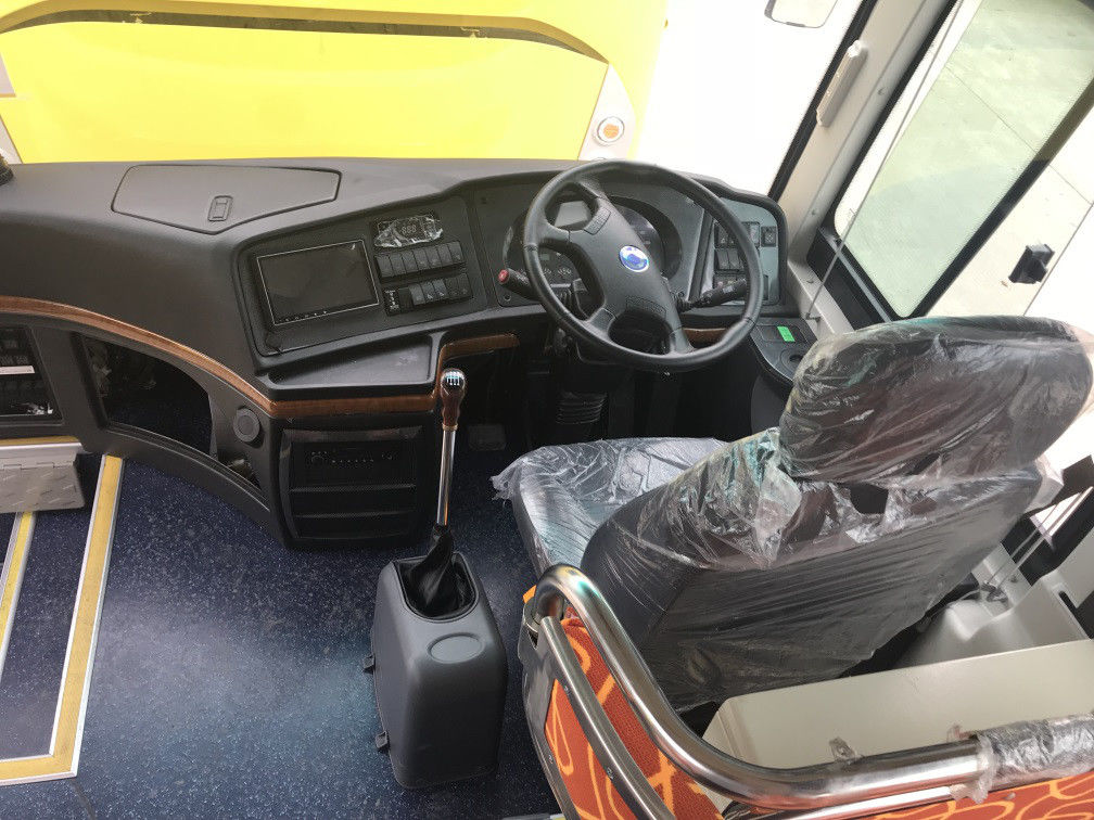 Nouvel autobus de Coatch de la nouvelle de Shenlong d'entraîneur de Bus SLK6122D 47 conduite à droite de sièges avec le moteur diesel