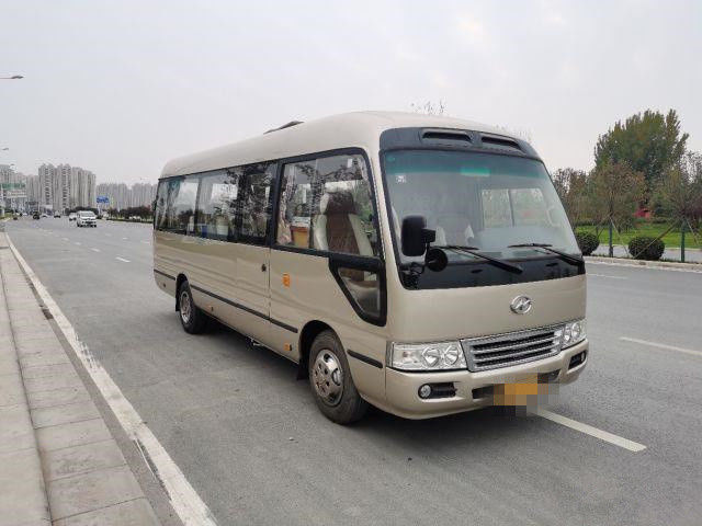 2015 autobus de caboteur utilisé de l'an 10 par sièges le plus haut, a employé Mini Bus Coaster Bus 86kw avec les sièges de luxe pour des affaires