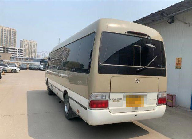 L'autobus de caboteur utilisé 20 par sièges a employé Mini Bus Toyota Coaster Bus avec le moteur à essence 2TR direction de main gauche de 2007 ans