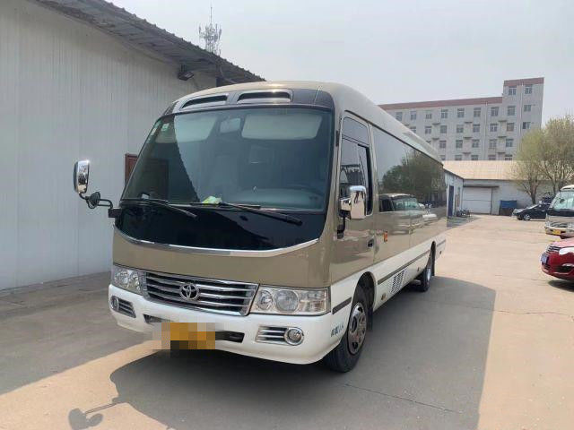 L'autobus de caboteur utilisé 20 par sièges a employé Mini Bus Toyota Coaster Bus avec le moteur à essence 2TR direction de main gauche de 2007 ans