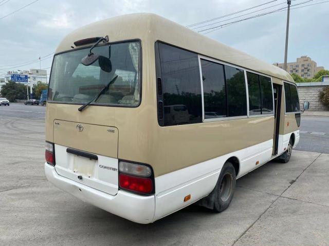 2011 l'autobus de caboteur utilisé de l'an 18 par sièges, LHD a employé Mini Bus Toyota Coaster Bus avec 2TR le moteur à essence, direction gauche