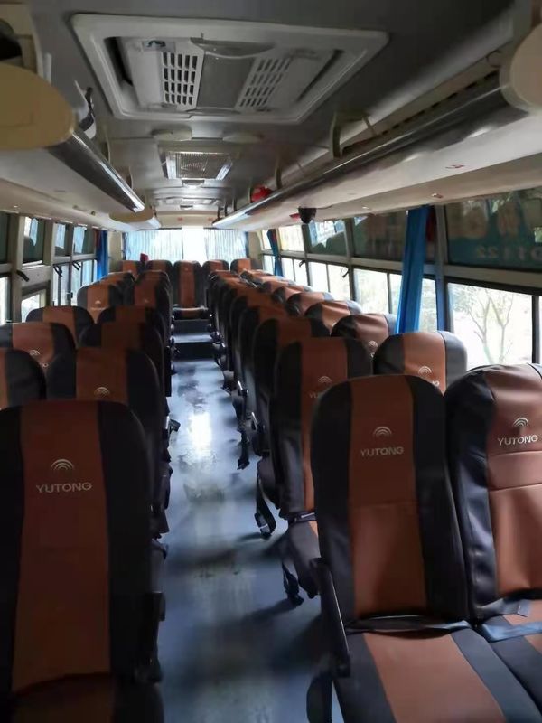 44 entraîneur utilisé par autobus Bus de Yutong utilisé par sièges ZK6102D moteurs diesel de la direction LHD de moteur d'avant de 2014 ans