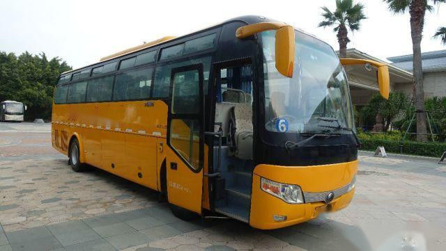 Les sièges utilisés de l'autobus ZK6107 49 de Yutong ont laissé à châssis de direction Yuchai d'airbag le moteur arrière bas kilomètre