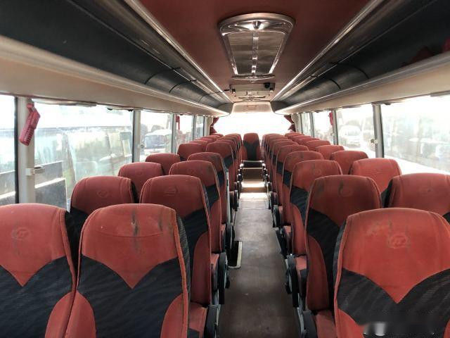 Portes à deux battants arrière en verre utilisées de direction de gauche de moteur de sièges de l'autobus ZK6127 de Yutong doubles 50