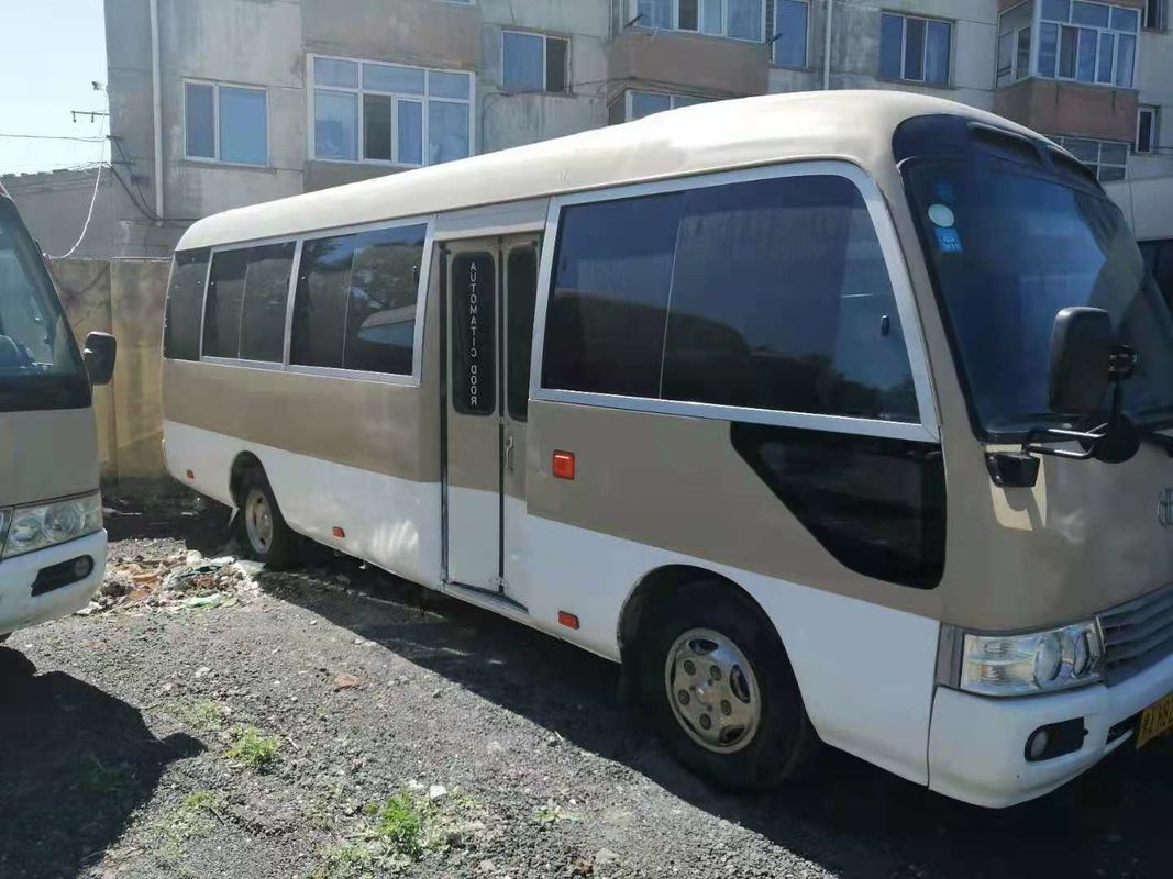 2009 l'autobus de caboteur utilisé de l'an 18 par sièges, l'autobus LHD de caboteur de Toyota a employé Mini Bus With Diesel Engine, direction gauche