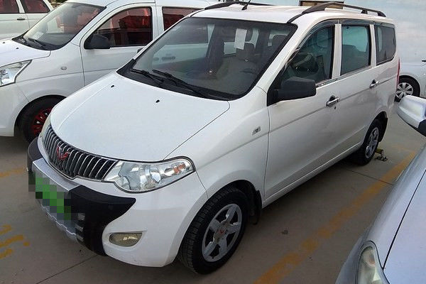 Les sièges Mini Bus Used Cars Gasoline de la voiture d'occasion 7 de Wuling de 2014 ans alimentent la commande de LHD