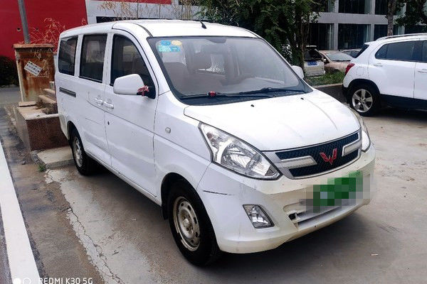 2016 commande du carburant LHD de Mini Bus Used Cars Gasoline de voiture d'occasion de Wuling de sièges de l'an 7