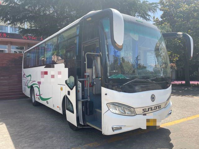 L'autobus utilisé SLK6873 39 de Sunlong assied 2016 l'entraîneur utilisé en acier arrière Bus de Yuchai de châssis de moteur diesel par 162kw pour l'Afrique