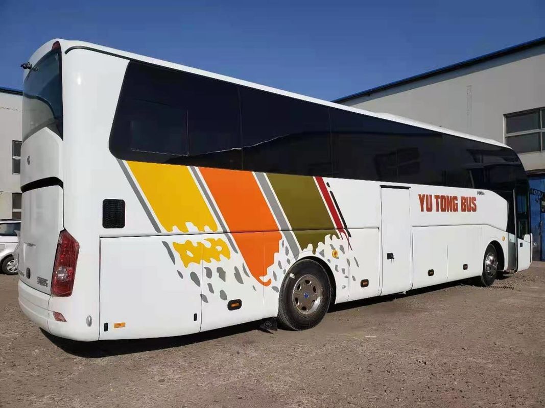 Les portes à deux battants zk6122 de sièges de 2016 ans 51 ont utilisé des autobus de Yutong avec le nouveau kilomètrage du siège 30000km