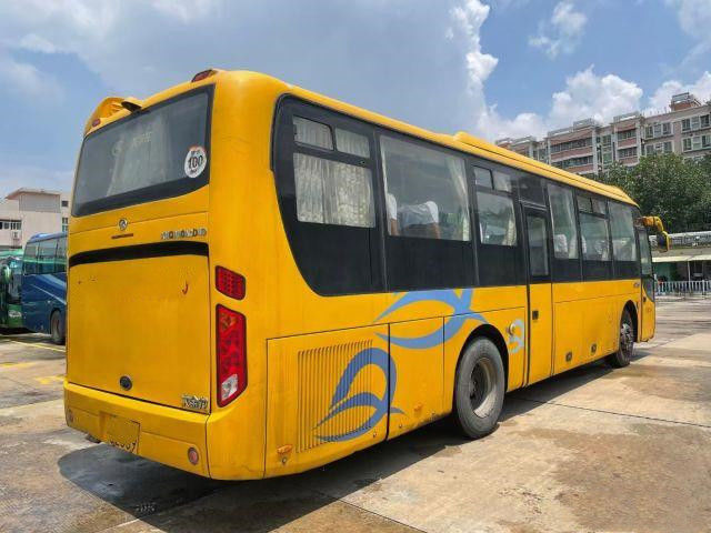 Le moteur utilisé d'arrière de l'autobus XMQ6110 de Kinglong a utilisé l'entraîneur Bus Double Doors 50 châssis d'airbag de l'euro IV de sièges