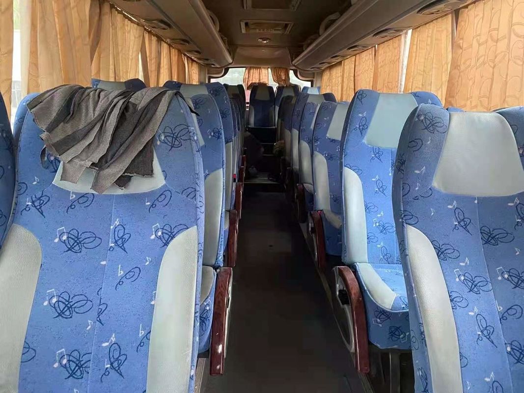 Le nouveau venu 2011 ans a utilisé le moteur diesel utilisé par sièges d'autobus de Bus 39 d'entraîneur du Roi Long XMQ6900 aucun autobus des accidents LHD