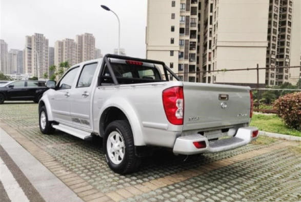 Camion pick-up de luxe de la version GW4D20B 6MT Chine d'UE Vehiculos du moteur diesel 2.0T de COLLECTE de CHANGCHENG à vendre