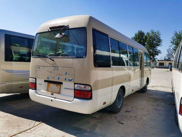 Essence de luxe utilisée LHD 2017 de bureaux de sièges du caboteur 17-30 Seater de Toyota fabriquée au Japon