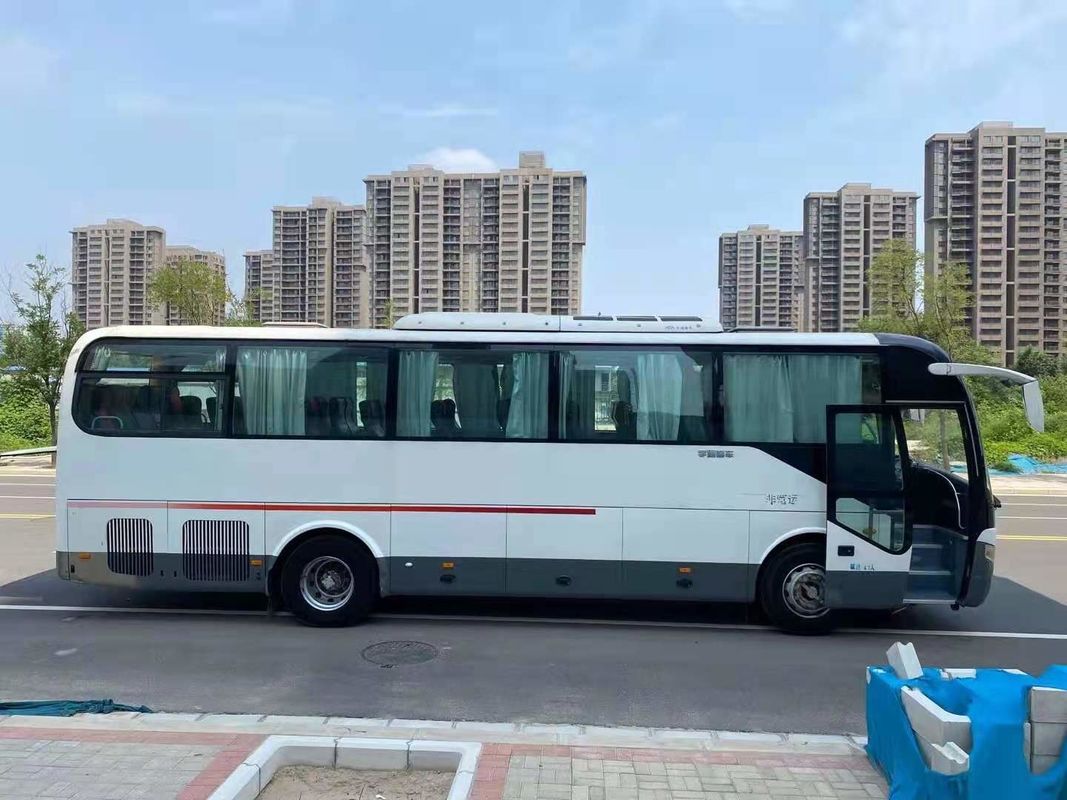 47 entraîneur utilisé par autobus Bus de Yutong utilisé par sièges ZK6107 2009 direction LHD de l'an 100km/H AUCUN accident
