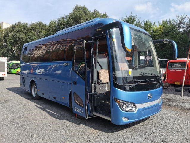 Plus hauts autobus utilisés de Toyota pour des sièges de Mini Car Kinglong Bus Coach XMQ6802 35 de la conduite à droite de Philippines Hiace