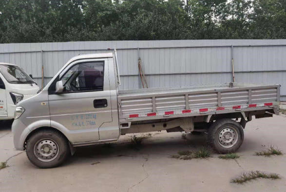 Le camion léger 102HP de cargaison de roues de la marque 6 de Dongfeng pour Africe a employé Mini Dump Truck