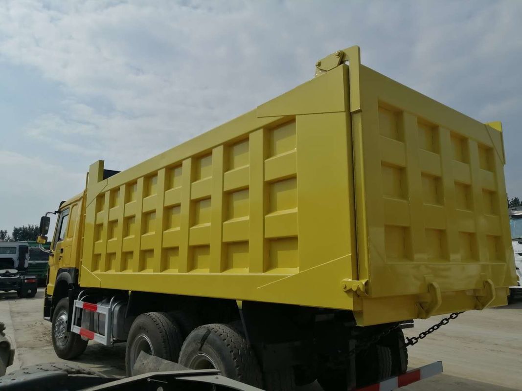 Camion à benne basculante utilisé du camion à benne basculante SINOTRUK HOWO 6x4 Tipper Trucks Sale au Ghana à vendre le camion à benne basculante utilisé bon marché