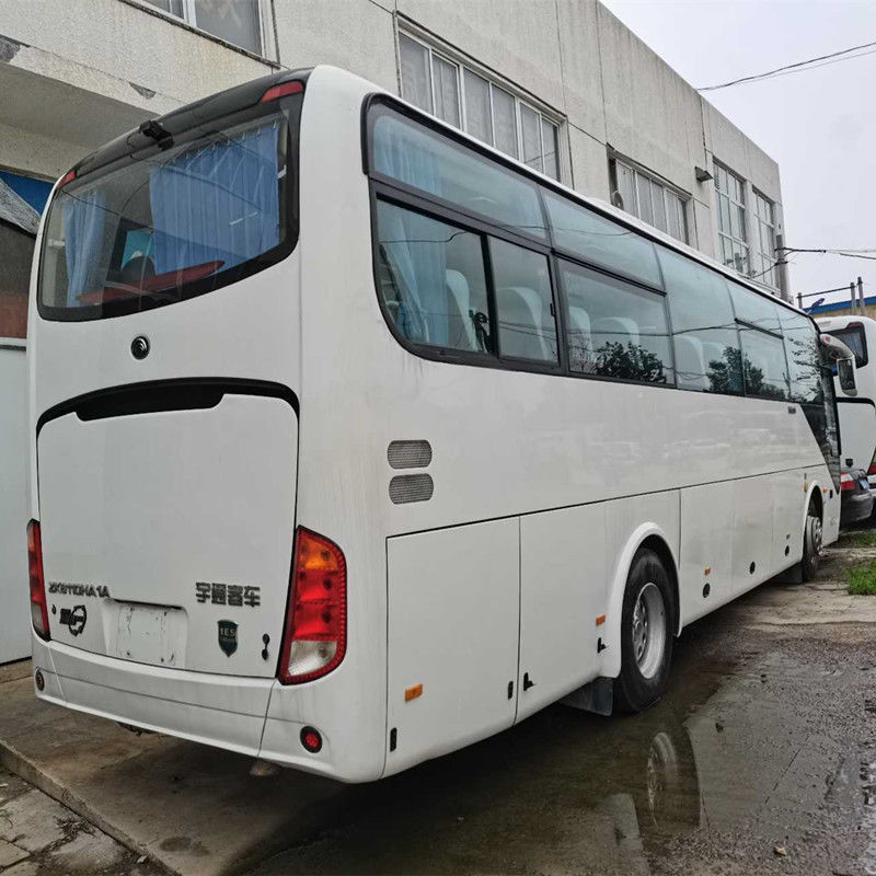 51 sièges 2014 autobus de Second Hand Tourist de car utilisé par Yutong de moteur d'arrière de l'autobus utilisé par an Zk6110