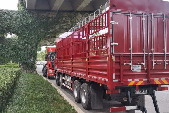 Dong-Feng 8x4 420hp Chine a utilisé le Trcuk de cargaison de camion tout neuf LHD/RHD