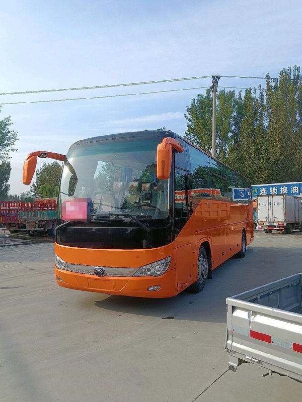 Les portes à deux battants Yutong utilisé par Zk6119 de sièges de 2016 ans 53 ne transporte avec le climatiseur aucun accident
