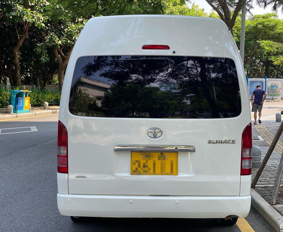 Le haut toit des sièges Toyota utilisée par essence Hiace de 2005 ans 13 a employé Mini Bus Automatic Transmission