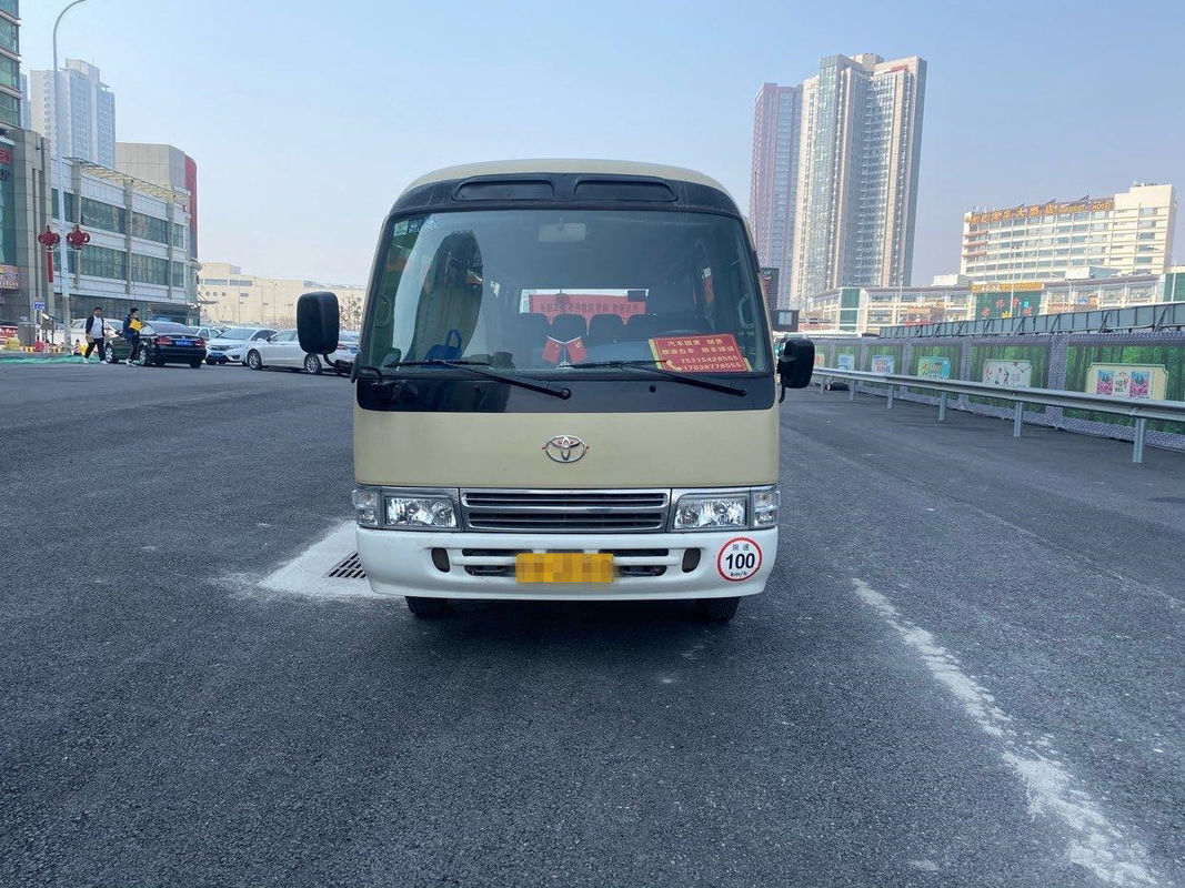 22 sièges direction de main gauche de 2012 ans ont utilisé le moteur à essence de l'autobus 2TR de caboteur de Toyota