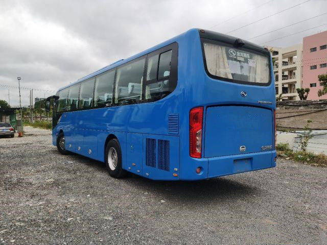 Kinglong a utilisé l'autobus Toyota de l'autobus XMQ6110 Hiace 48 sièges à vendre des portes à deux battants des prix