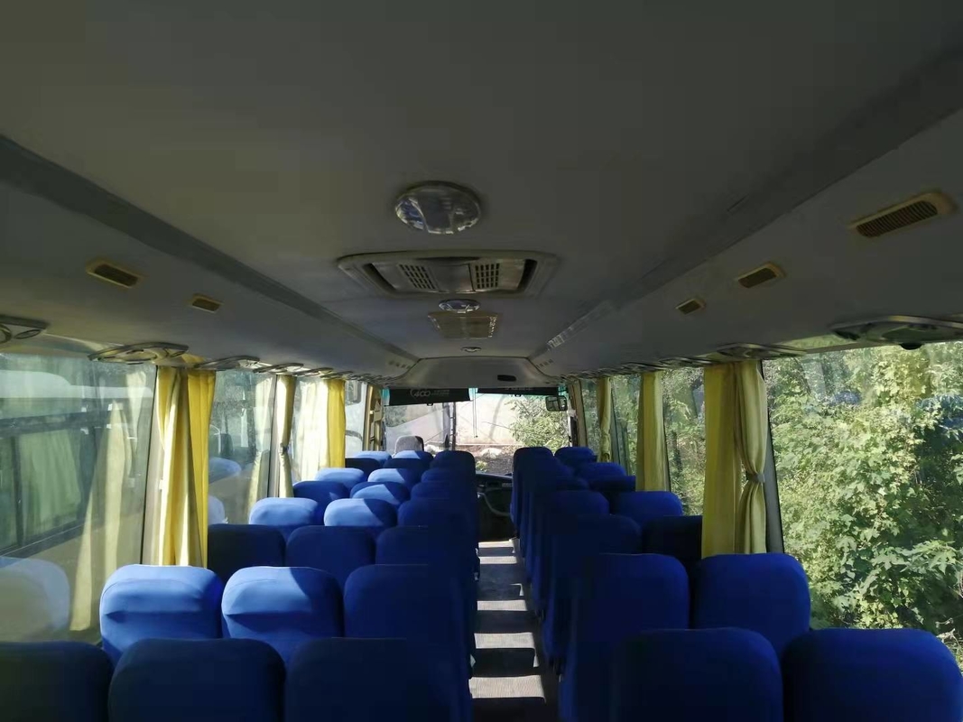 Le voyage d'autobus de 68 Seat Yutong a employé la direction diesel de main gauche de l'autobus ZK6146 de passager 2013 ans