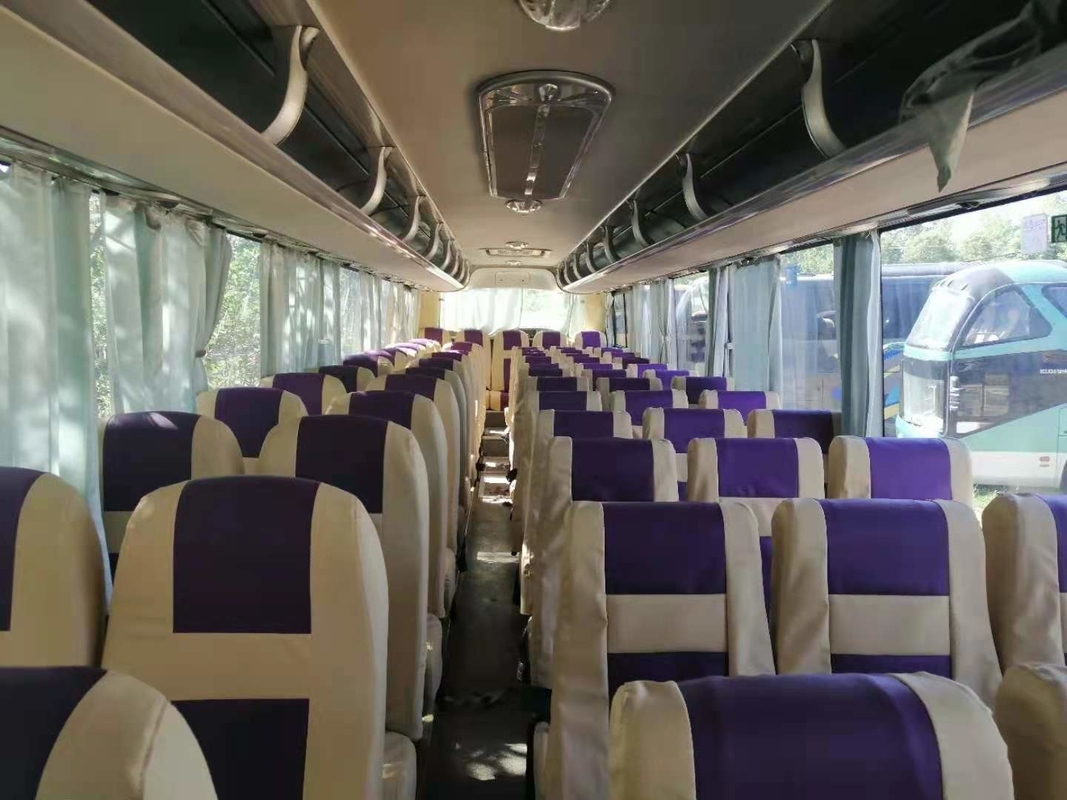 Yutong jaune a employé les portes diesel de soutien a/c deux de l'autobus ZK6122 61 Seat LHD de voyage
