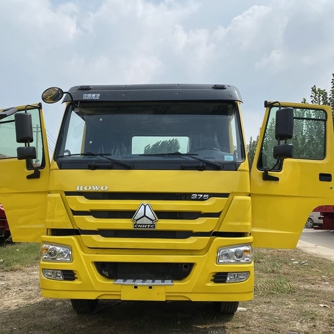Tête utilisée de tracteur de Howo d'occasion du camion 6*4 de tracteur de HOWO 375hp avec la bonne condition