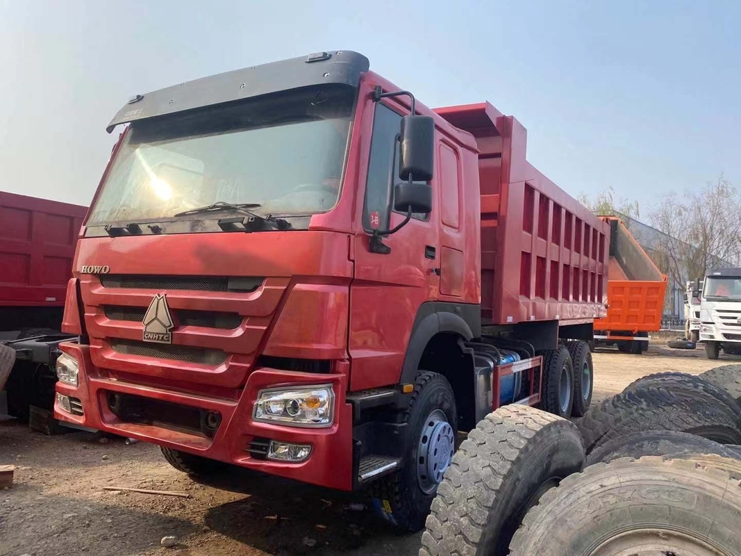 Camion à benne basculante utilisé de Howo 6*4 conduisant l'euro modèle 2 de la manière WD615.47 de Right Hand Driving