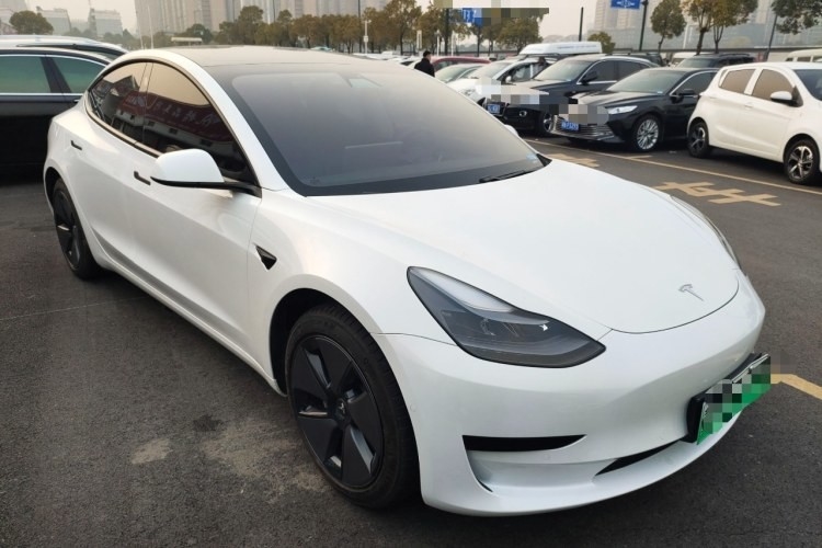 Sièges à grande vitesse de roues de la berline 4 de voitures de véhicule électrique de New Energy 5 4 portes