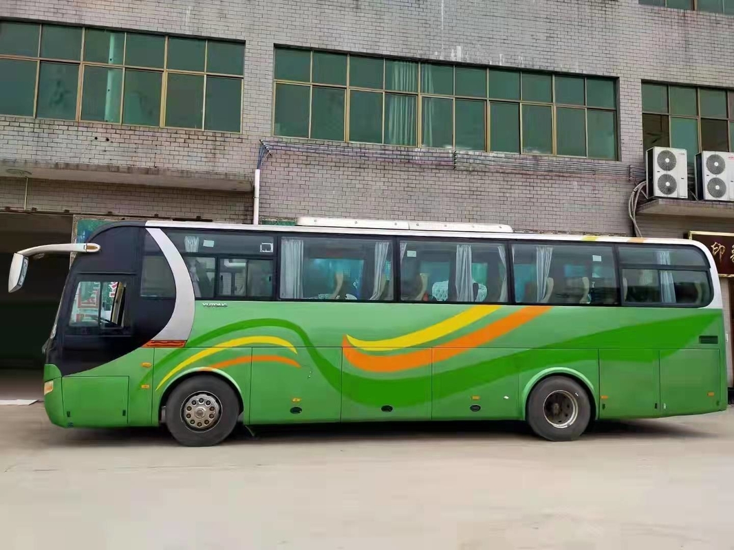 49 sièges 2014 porte à deux battants Yutong de l'autobus utilisée par an Zk6110 ont utilisé l'entraîneur Company Commuter Bus