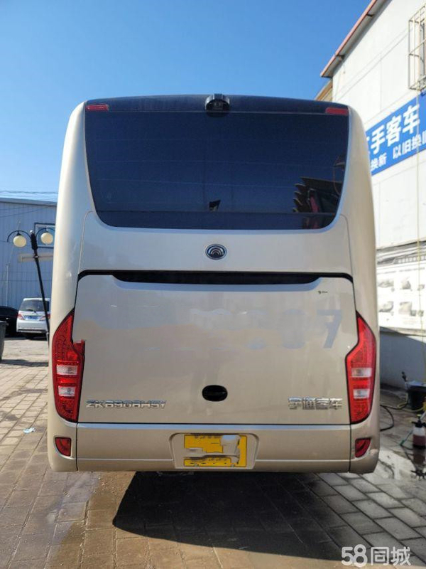 Passager d'autobus de Youtong Zk6908 d'autobus contre 38 moteur de Yuchai 270kw de car d'autobus de touristes de sièges