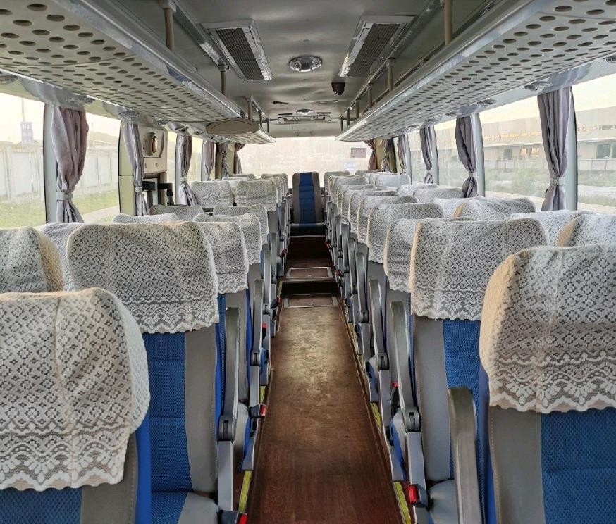 Les autobus guidés de fond utilisés de Yutong ont utilisé les autobus diesel de Buses Passenger Used d'entraîneur interurbain