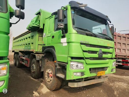 Camion à benne basculante de Mitsubishi Fuso d'occasion 8*4 avec 371hp la charge du moteur 40ton à vendre
