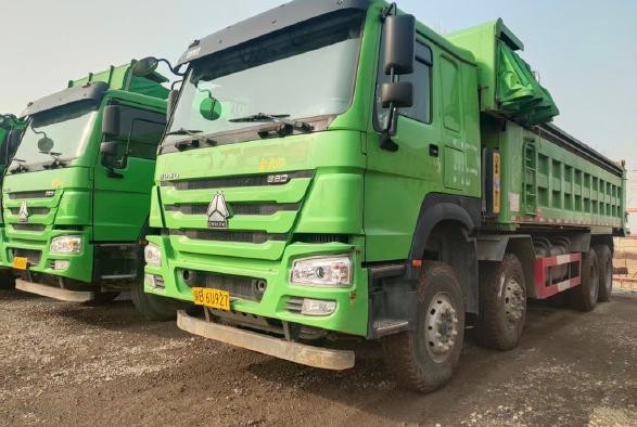 Camion à benne basculante de Mitsubishi Fuso d'occasion 8*4 avec 371hp la charge du moteur 40ton à vendre
