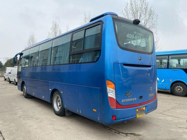 L'entraîneur utilisé Bus 37 sièges Yutong Zk6888 transporte et donne des leçons particulières à la conduite à droite d'autobus