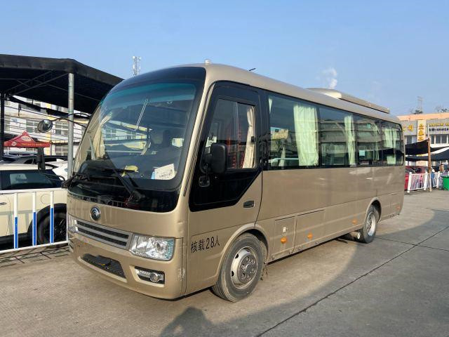 Occasion Yutong ZK6728 transporte le moteur d'or utilisé de Yuchai de couleur transporte l'entraîneur de 28 passagers Bus In 2019 ans