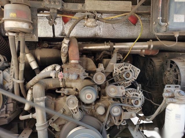 Moteur arrière de direction de Yutong 49 Seat ZK6110 2ème de main d'autobus de portes gauches gauches de la direction deux