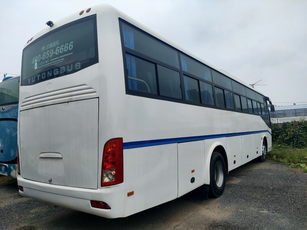 L'autobus utilisé de Yutong 2018 ans fabriqués en Chine a utilisé l'entraîneur diesel Bus Used White de LHD 51 sièges Front Engine Bus