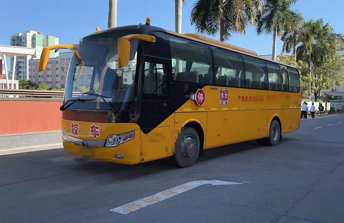 autobus utilisé Cummins Engine d'entraîneur pour l'autobus de yutong autobus de yutong de 2014 sièges de l'an ZK6107 60 à vendre