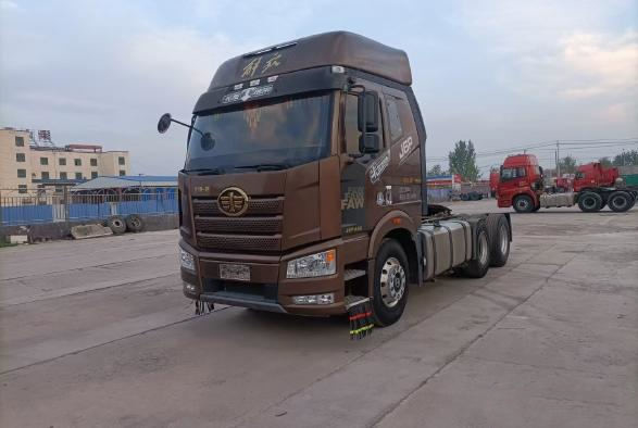 Le moteur 460hp du camion 6*4 Xichai de tracteur de FAW J6P a utilisé le camion LHD/RHD de cheval