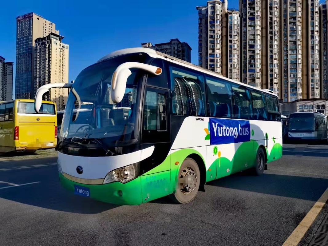 2014 autobus ZK6908 de Yutong utilisé de l'an 39 par sièges à vendre l'entraîneur utilisé Bus LHD en bon état