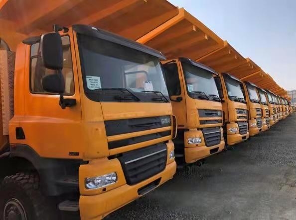 60 tonnes ont utilisé le camion d'occasion du camion à benne basculante de GINAF 10*6 à vendre