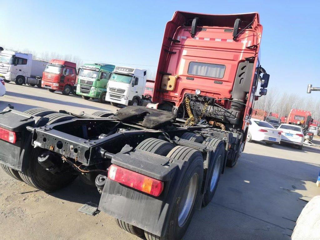 FAW JH6 a utilisé le moteur diesel 11.596L LHD manuel du camion 6*4 430hp Weichai de tracteur