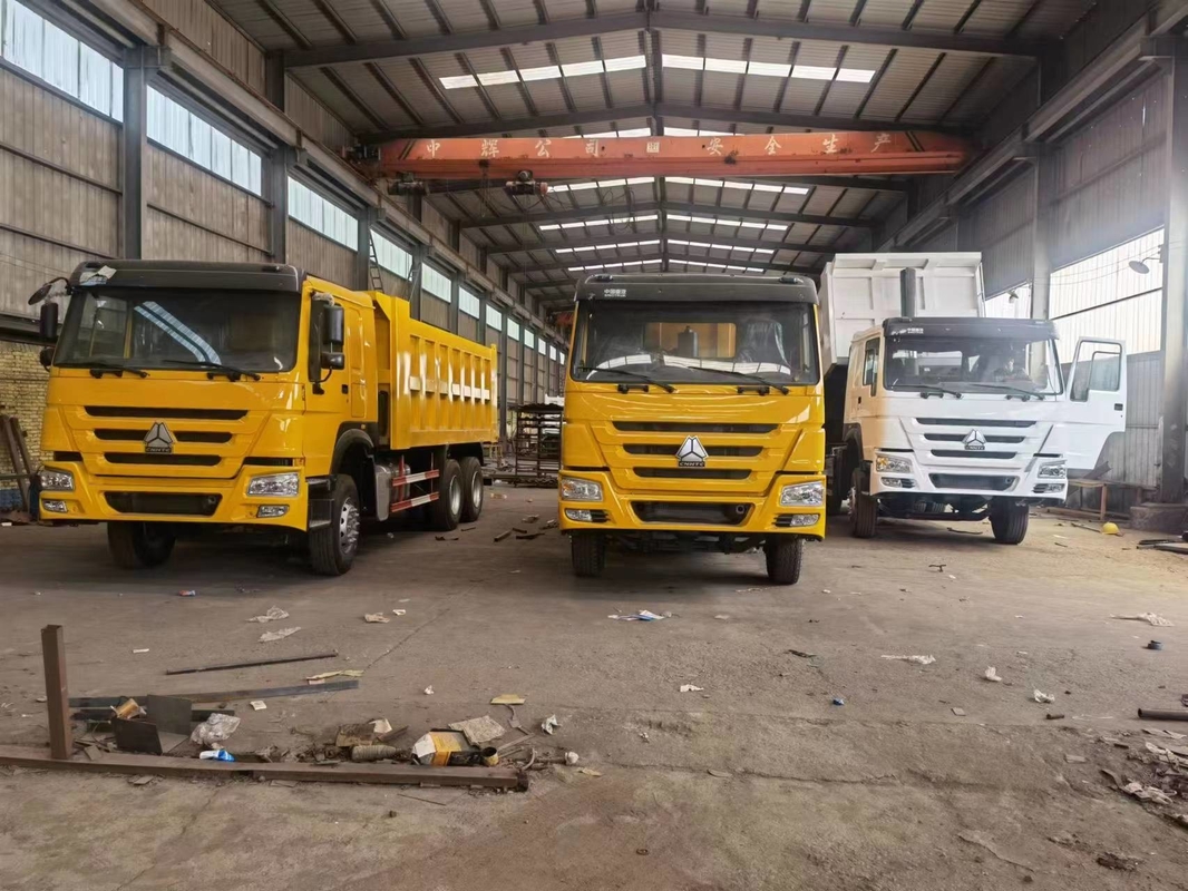 la direction de gauche à droite de 6*4 8*4 a utilisé le déchargeur d'entraînement d'occasion de Tipper Truck 371/375hp