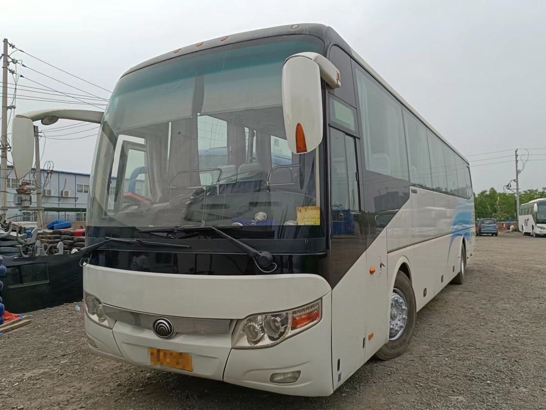 2015 ans 65 Seater ont utilisé l'autobus ZK6127 de Yutong ont employé la conduite à droite de moteur d'arrière de l'autobus 310kw de passager