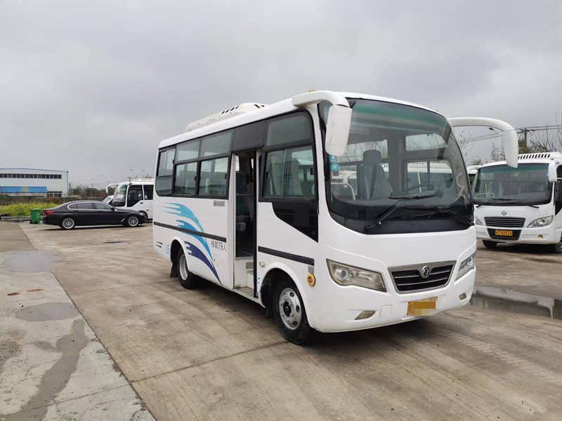 2016 occasion utilisée par sièges Dfac Mini Bus Left Hand Drive d'autobus de l'an 19 aucun axe des accidents 2