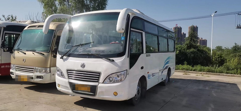 2016 occasion utilisée par sièges Dfac Mini Bus Left Hand Drive d'autobus de l'an 19 aucun axe des accidents 2